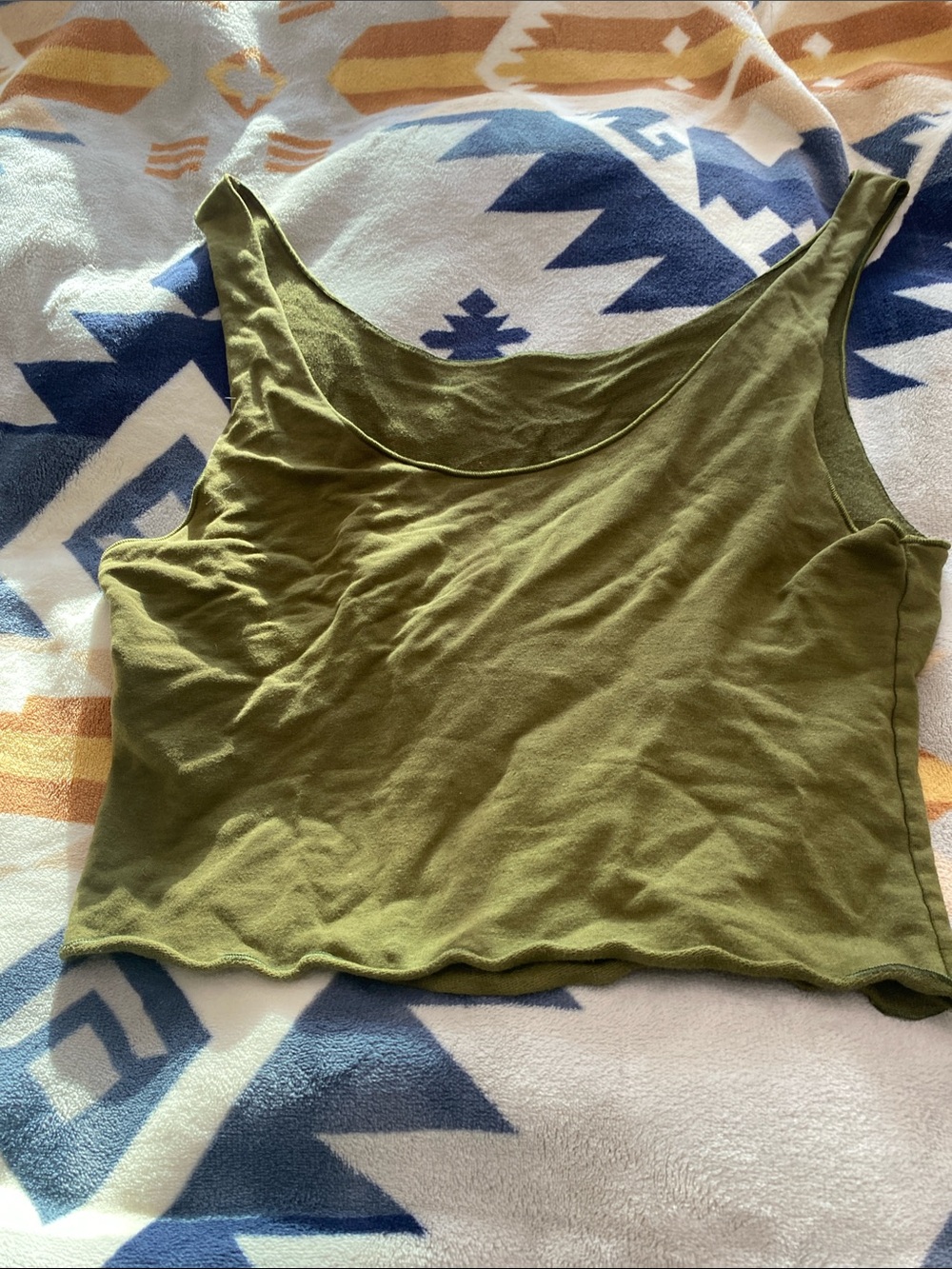 Women’s Olive Green Scoop Neck Cropped Tank Top